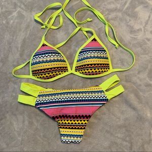 @ceciliasullivan Dollboxx Fiji Bikini Set (Top & Bottom) Size S